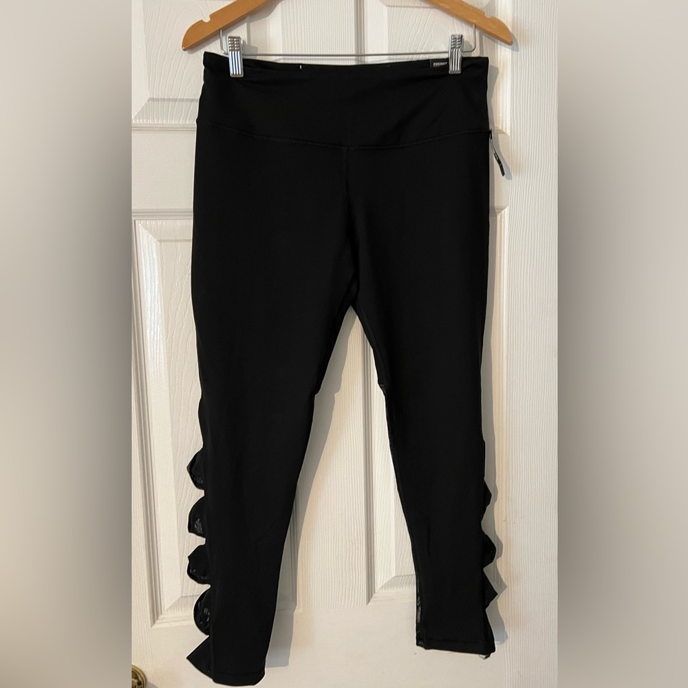 New- Victoria’s Secret Sport Women’s Black Leggings
